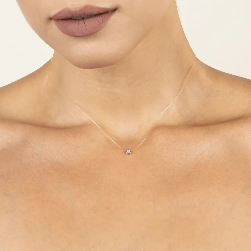 Колье золотое с фианитом