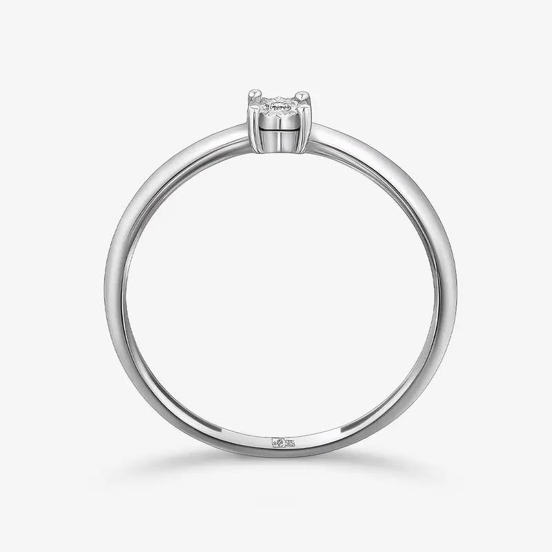 Кольцо золотое с бриллиантом